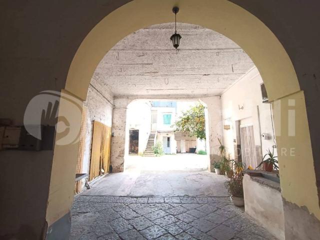 Palazzo / Stabile in vendita a Brusciano NA