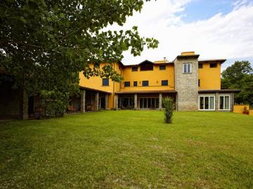Palazzo / Stabile in vendita a Caccuri KR