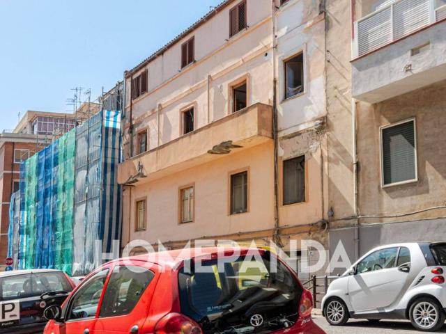 Palazzo / Stabile in vendita a Cagliari CA