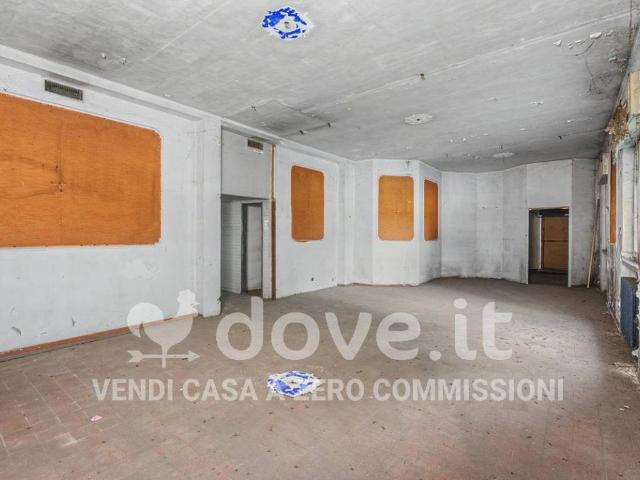 Palazzo / Stabile in vendita a Cadorago CO