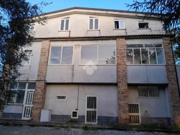 Palazzo / Stabile in vendita a Caiazzo CE