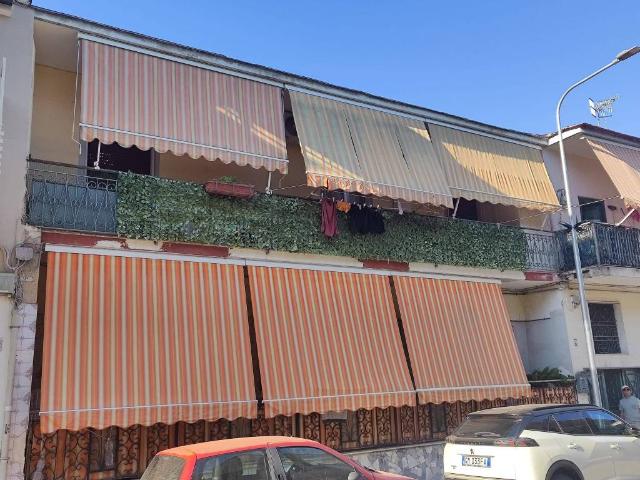 Palazzo / Stabile in vendita a Caivano NA