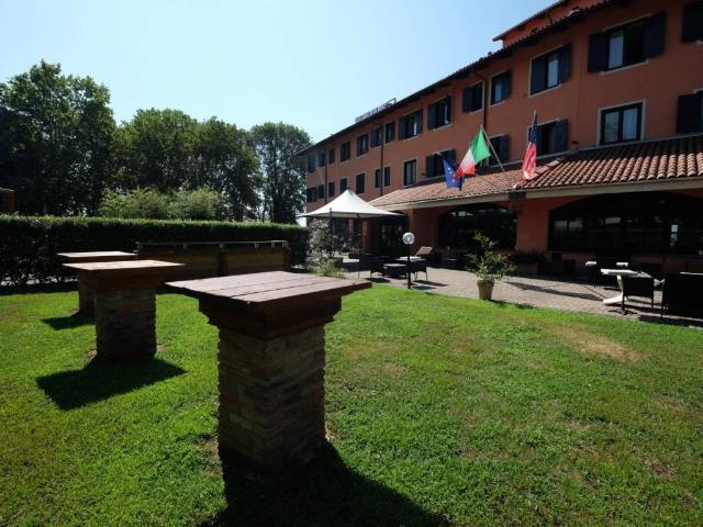 Palazzo / Stabile in vendita a Caluso TO