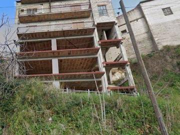 Palazzo / Stabile in vendita a Campagna SA