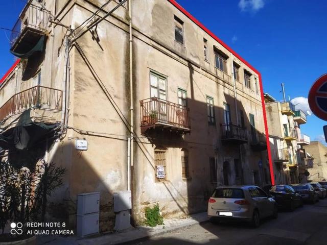 Palazzo / Stabile in vendita a Campofelice di Roccella PA