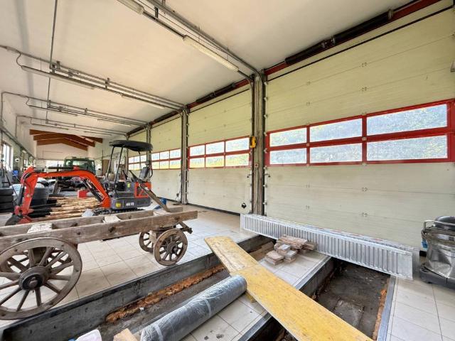 Palazzo / Stabile in vendita a Casazza BG