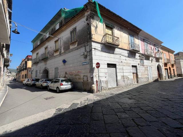 Palazzo / Stabile in vendita a Casagiove CE