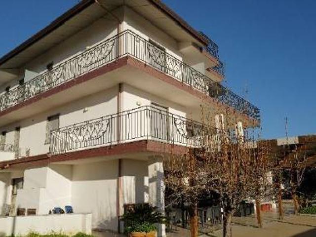 Palazzo / Stabile in vendita a Casal Velino SA