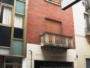 Palazzo / Stabile in vendita a Casale Monferrato AL
