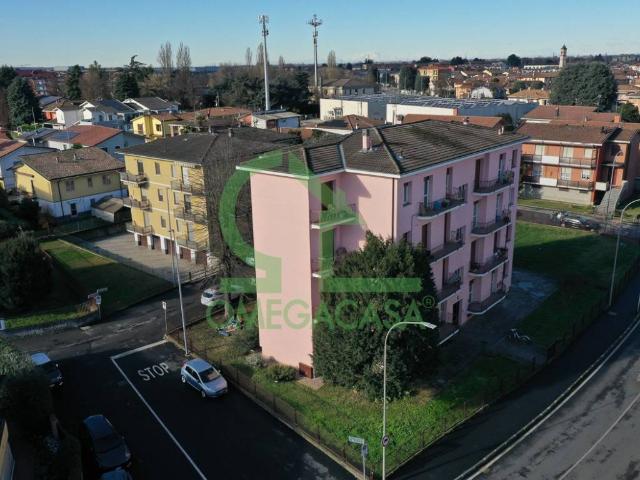 Palazzo / Stabile in vendita a Casalpusterlengo LO