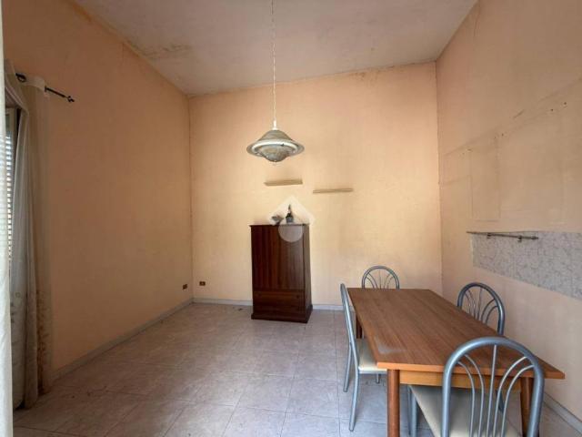 Palazzo / Stabile in vendita a Casandrino NA