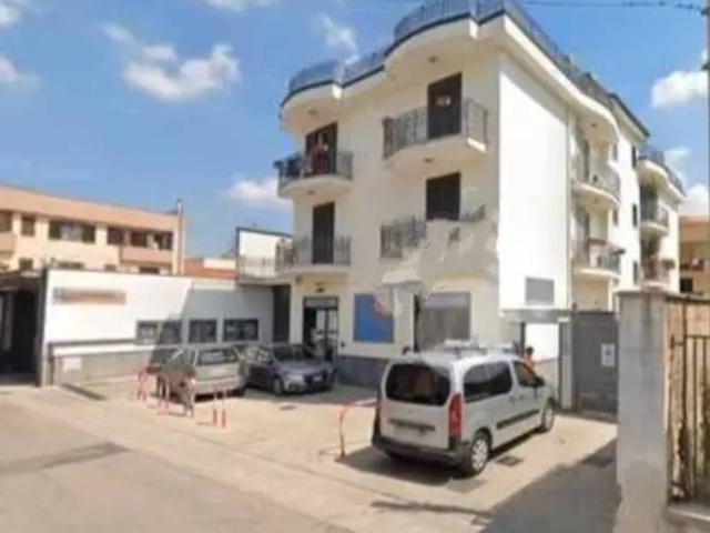 Palazzo / Stabile in vendita a Casapulla CE