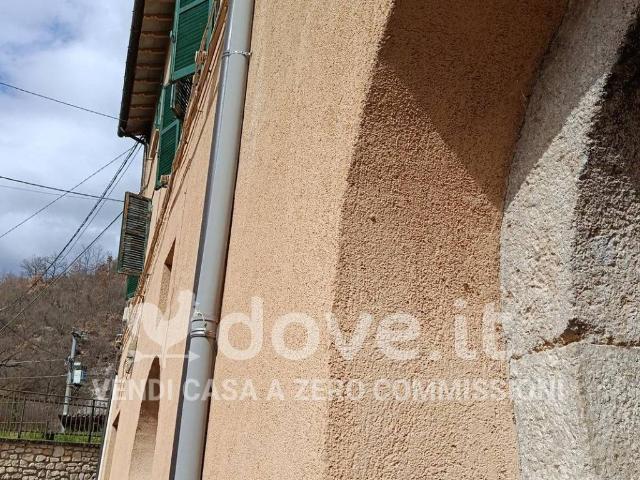 Palazzo / Stabile in vendita a Cascia PG