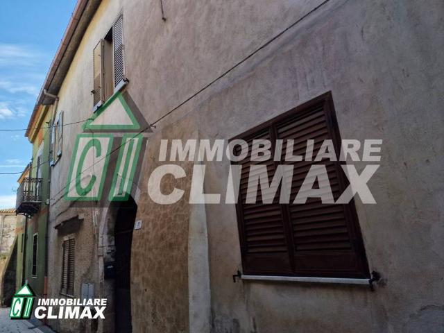 Palazzo / Stabile in vendita a Caserta CE