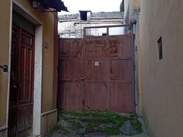 Palazzo / Stabile in vendita a Caserta CE
