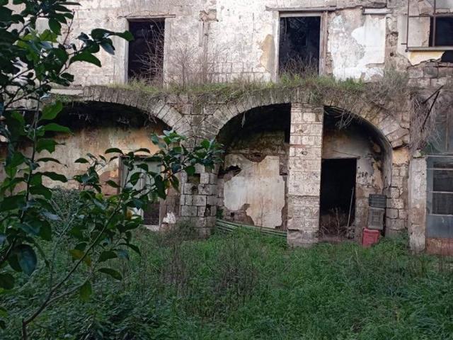 Palazzo / Stabile in vendita a Caserta CE