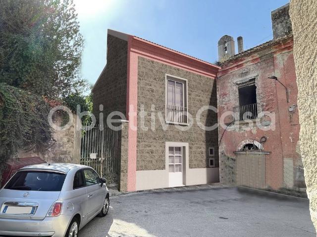 Palazzo / Stabile in vendita a Caserta CE