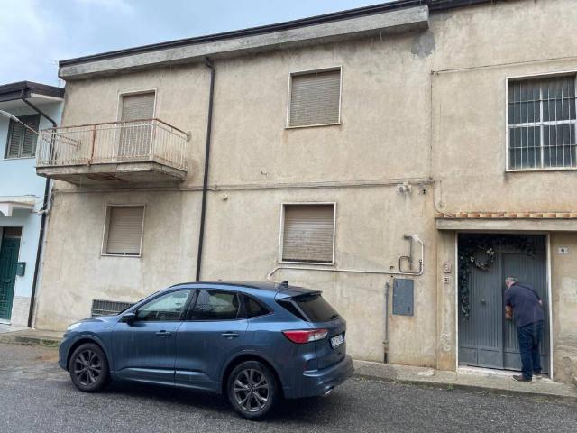 Palazzo / Stabile in vendita a Cassano all'Ionio CS