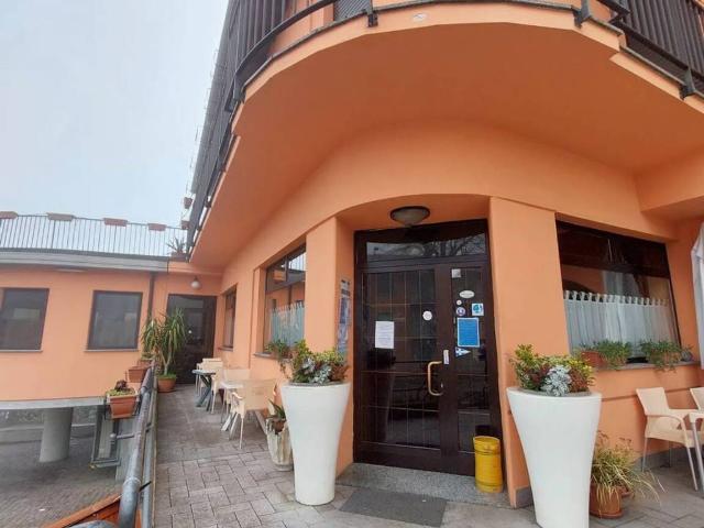Palazzo / Stabile in vendita a Cassano Spinola AL