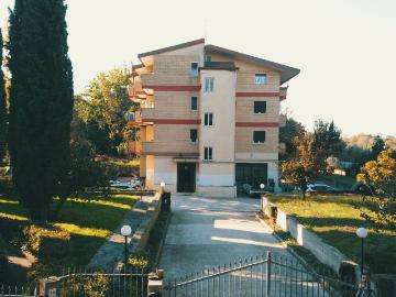 Palazzo / Stabile in vendita a Cassino FR