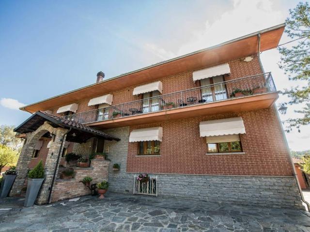 Palazzo / Stabile in vendita a Castagnole delle Lanze AT