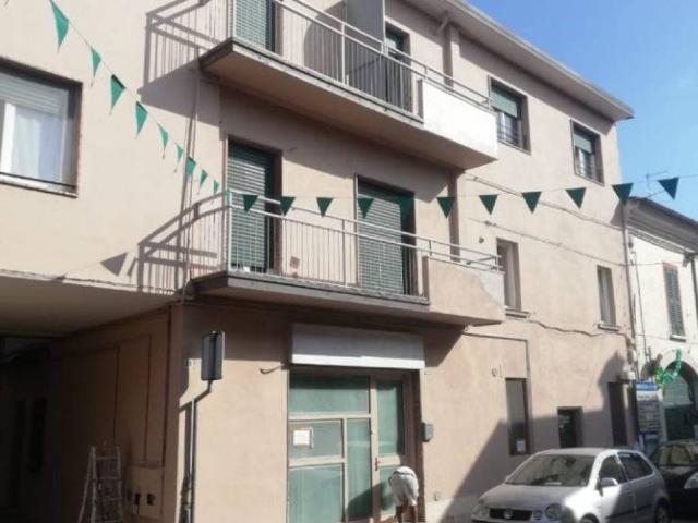 Palazzo / Stabile in vendita a Castegnato BS