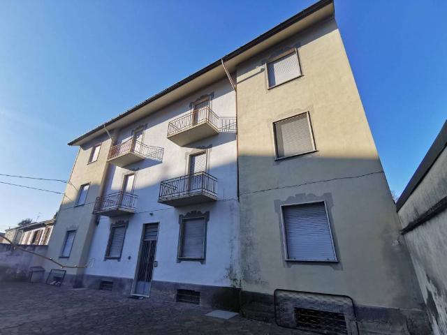 Palazzo / Stabile in vendita a Casteggio PV
