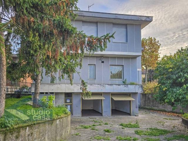 Appartamento in vendita a Castelnuovo Bocca d'Adda LO