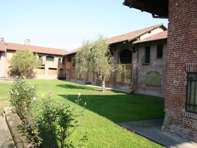 Palazzo / Stabile in vendita a Castelnovetto PV