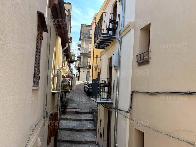 Palazzo / Stabile in vendita a Castelbuono PA