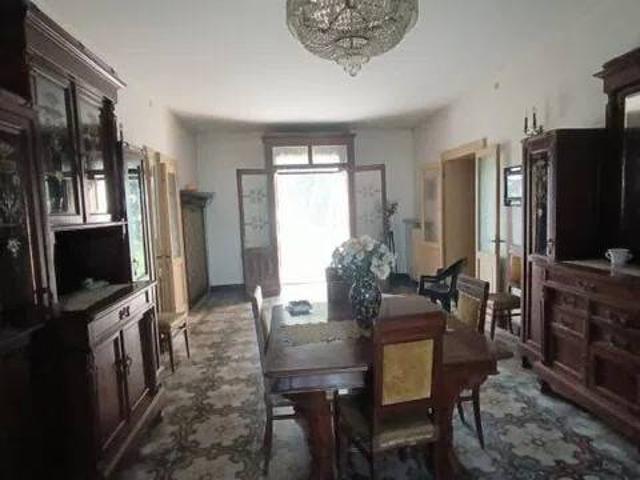 Palazzo / Stabile in vendita a Castelbaldo PD