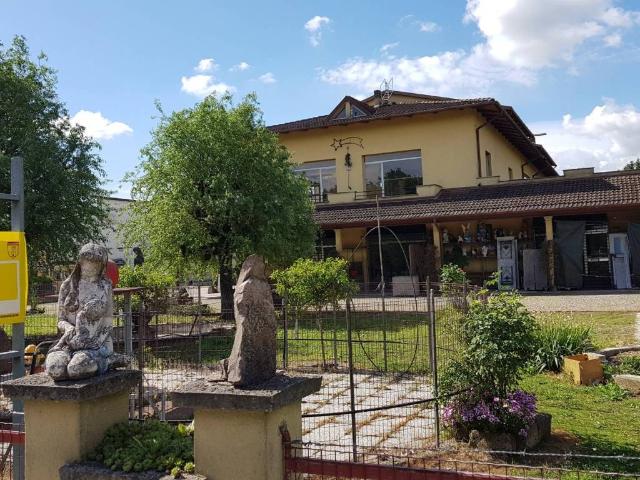 Palazzo / Stabile in vendita a Castelfranco Emilia MO