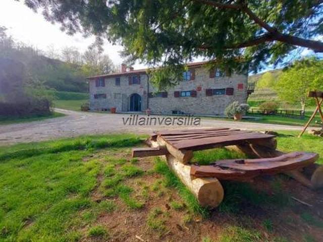 Palazzo / Stabile in vendita a Castelfranco Piandisco AR