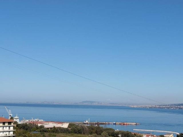 Palazzo / Stabile in vendita a Castellammare di Stabia NA