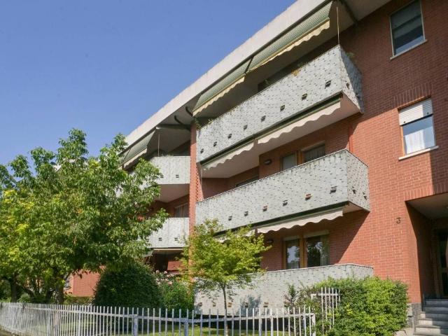 Palazzo / Stabile in vendita a Castiglione Torinese TO