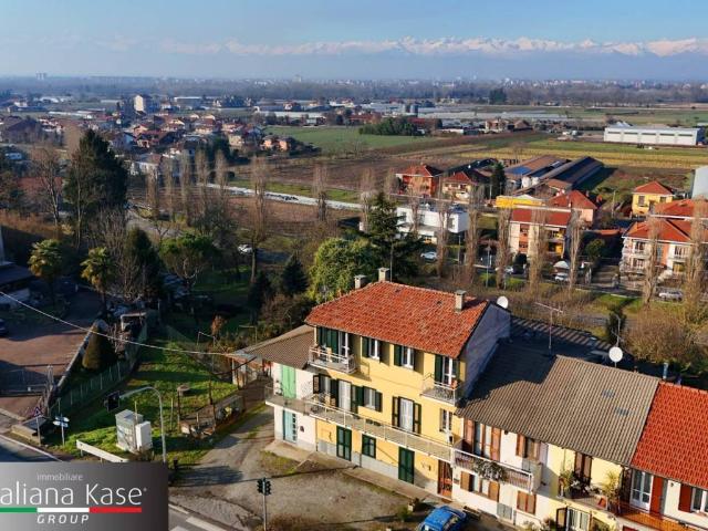 Palazzo / Stabile in vendita a Castiglione Torinese TO