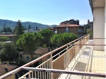 Palazzo / Stabile in vendita a Castrocaro Terme e Terra del Sole FC