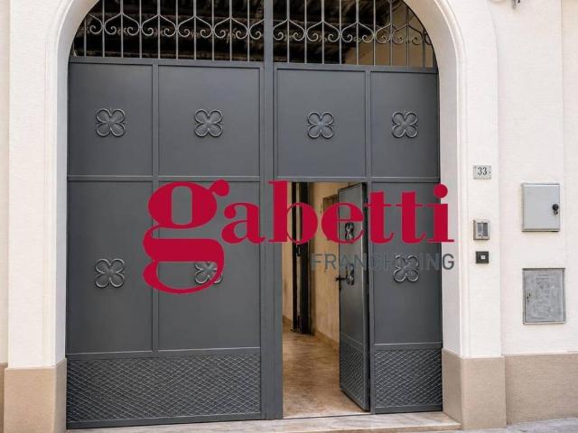 Palazzo / Stabile in vendita a Capodrise CE
