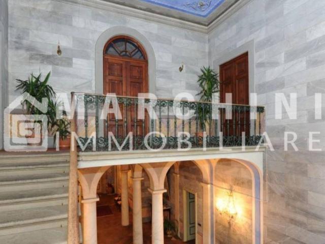 Palazzo / Stabile in vendita a Capannori LU