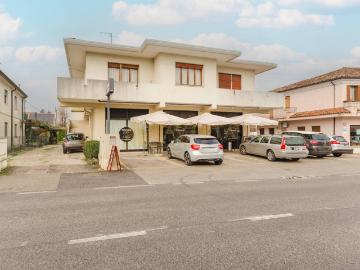 Palazzo / Stabile in vendita a Carbonera TV