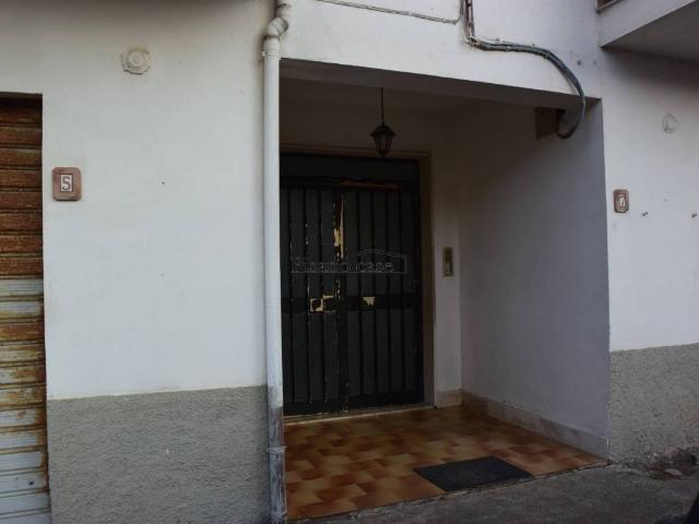 Palazzo / Stabile in vendita a Cariati CS