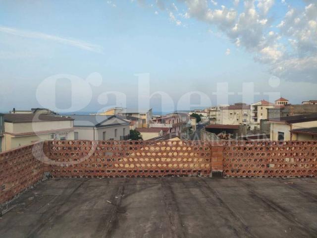 Palazzo / Stabile in vendita a Cariati CS