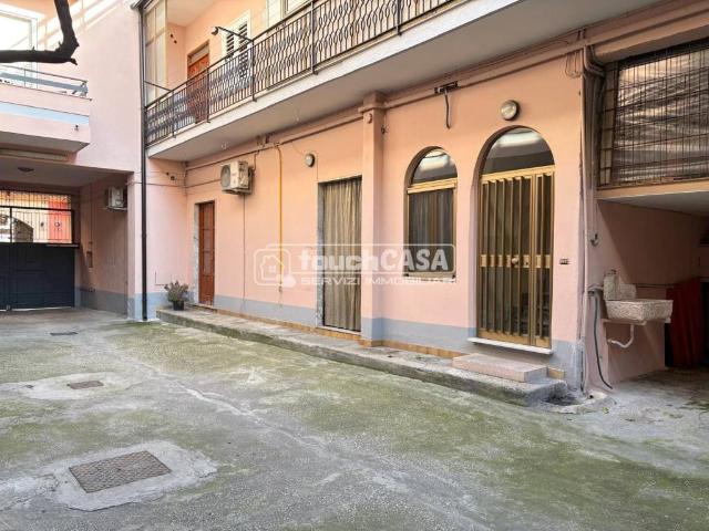 Palazzo / Stabile in vendita a Carinaro CE