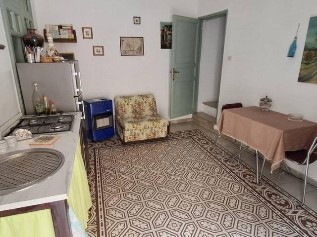 Palazzo / Stabile in vendita a Carini PA