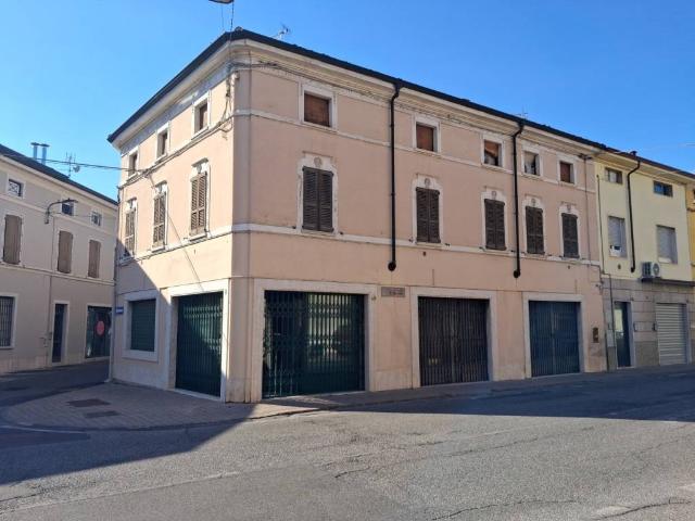 Palazzo / Stabile in vendita a Carpenedolo BS