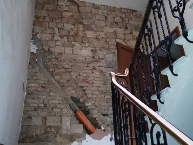 Palazzo / Stabile in vendita a Carpi MO