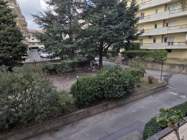 Palazzo / Stabile in vendita a Catanzaro CZ
