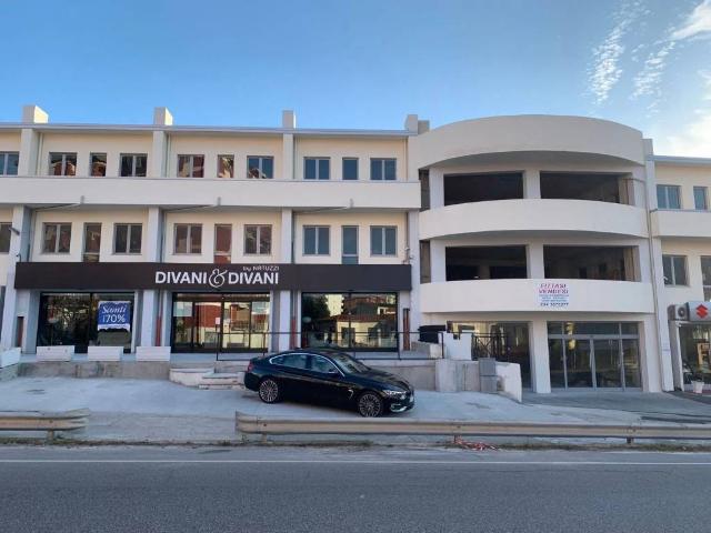 Palazzo / Stabile in vendita a Catanzaro CZ