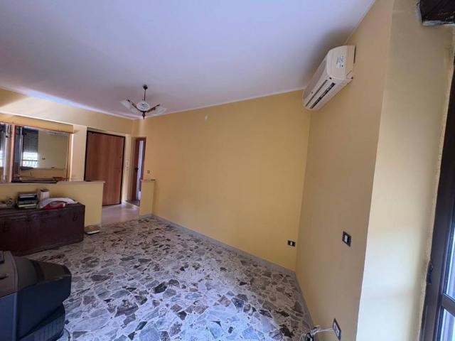 Palazzo / Stabile in vendita a Catanzaro CZ