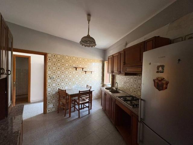 Palazzo / Stabile in vendita a Catanzaro CZ